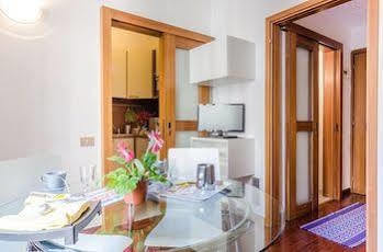 Porta Nuova Apartment Milan Exterior photo